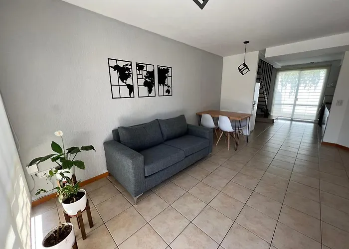 Hermoso Duplex Con Estacionamiento