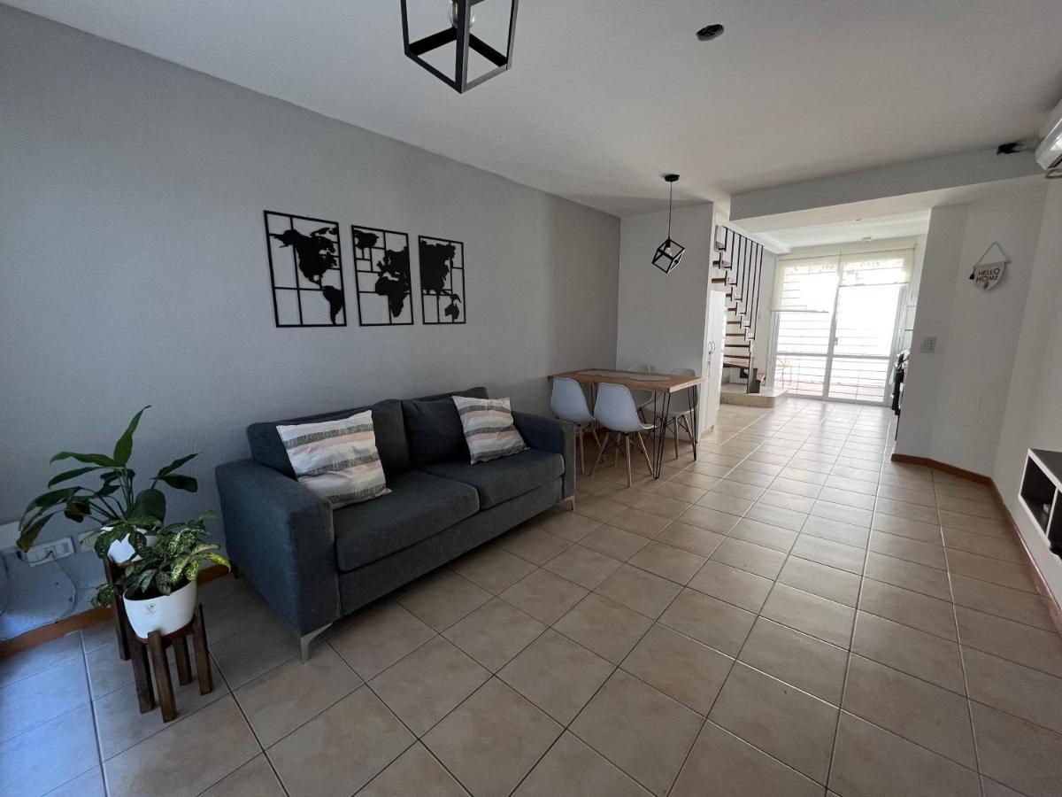 Hermoso Duplex Con Estacionamiento * Guaymallen